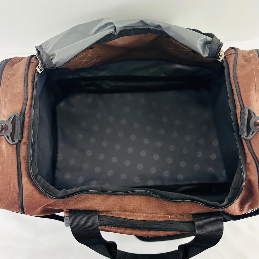 SwissGear Brown Black Duffel Bag Travel Gym Weekender Padded Strap